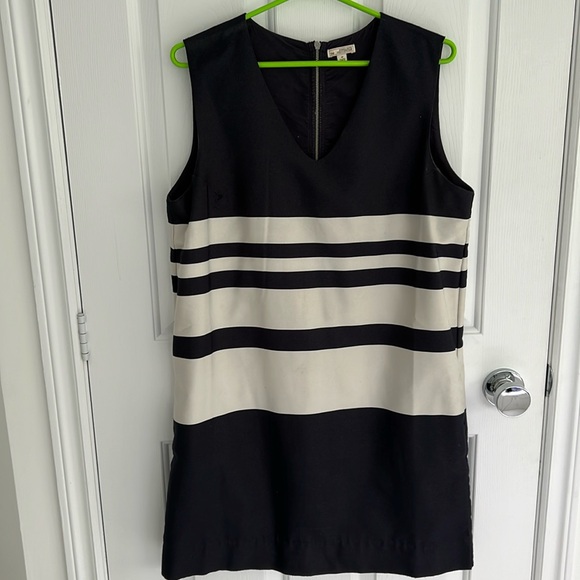 Gap Dress. Size medium - Picture 1 of 3
